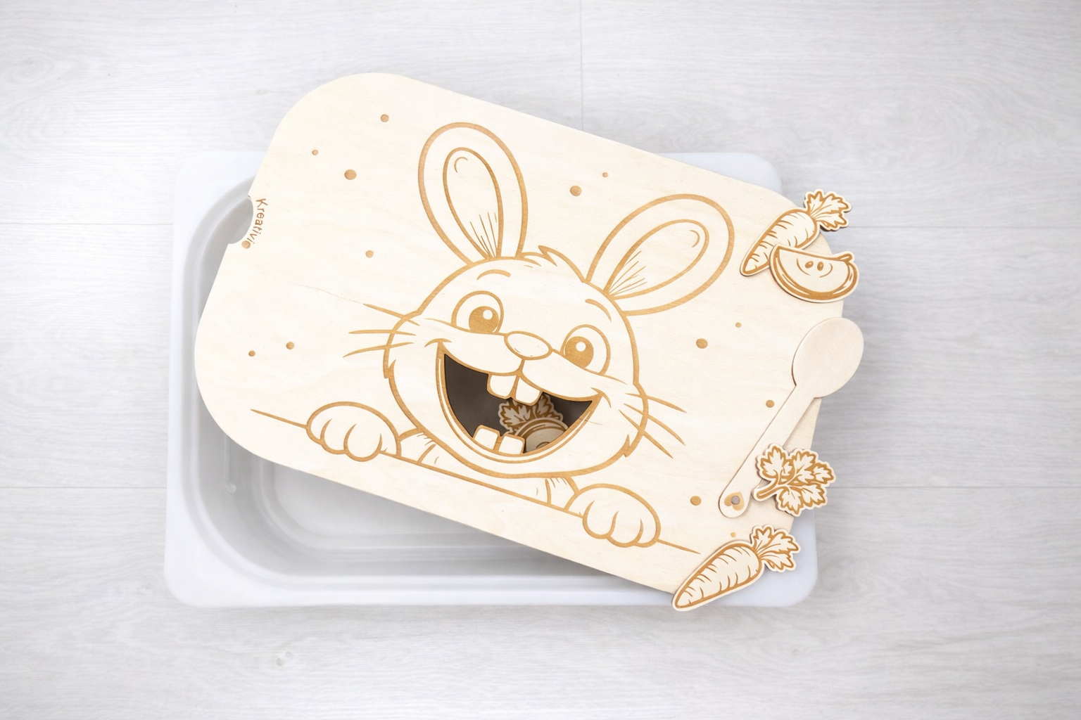 Aktivitätsplatte für Trofastbox | Hase füttern