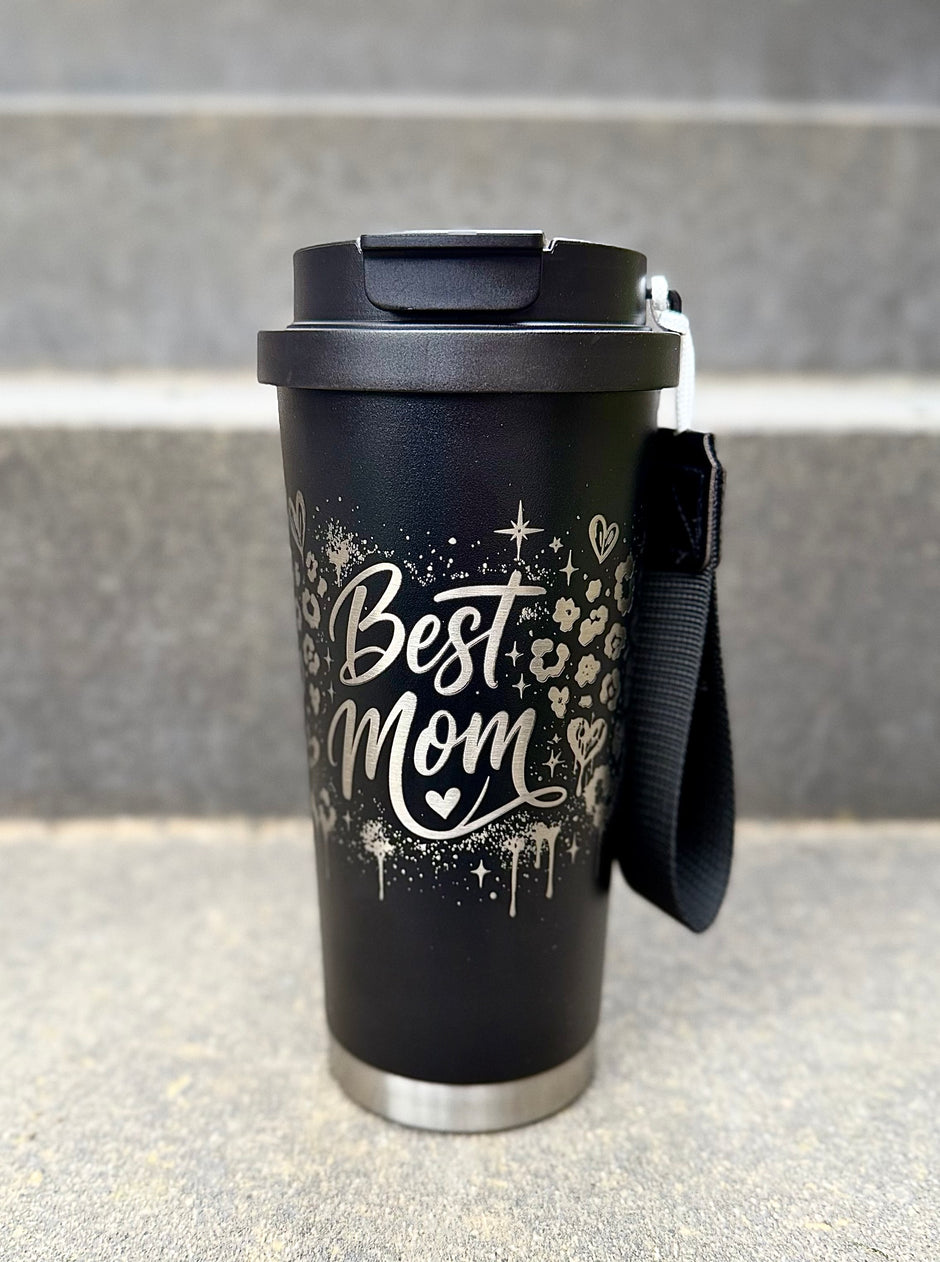 Personalisierter Best Mom | LEO Muster Kaffee Becher mit Name | To-Go Becher mit 2 Trinkfunktionen & Trageschlaufe | 500 ml