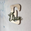 Wanddeko Buchstabe aus Holz mit Acryl-Namensschrift Kreativio