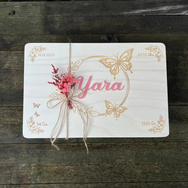 Erinnerungskiste "Schmetterling" mit Namen aus Acrylglas - Kreativio